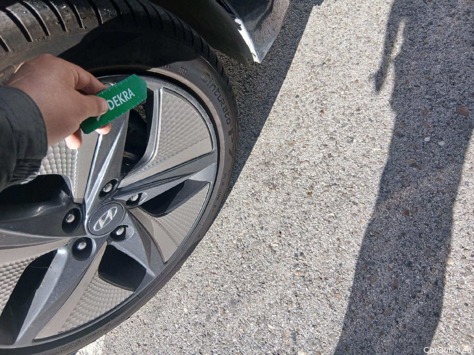  Hyundai   Ioniq HYUNDAI / 2019 / 5P / berlina con portón 1.6 GDI HEV Tecno DCT #37