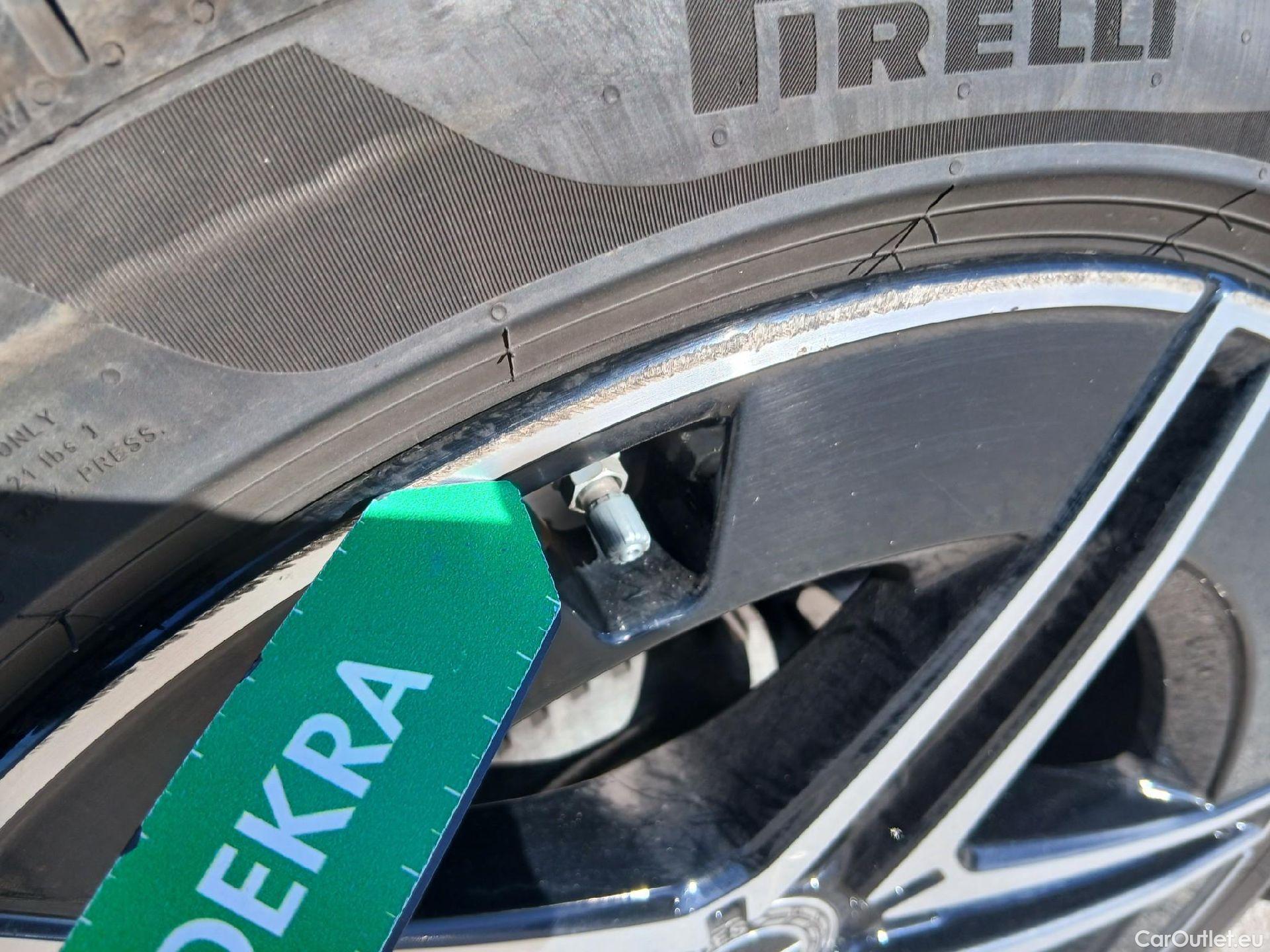  Mercedes  C-Klasse MERCEDES-BENZ Clase C / 2021 / 4P / sedán C 220 d #39