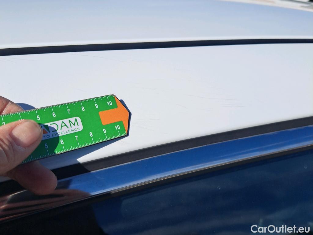  KIA  Cee'd KIA Ceed / 2018 / 5P / berlina con portón 1.0 MHEV 88kW (120CV) Drive DCT #34