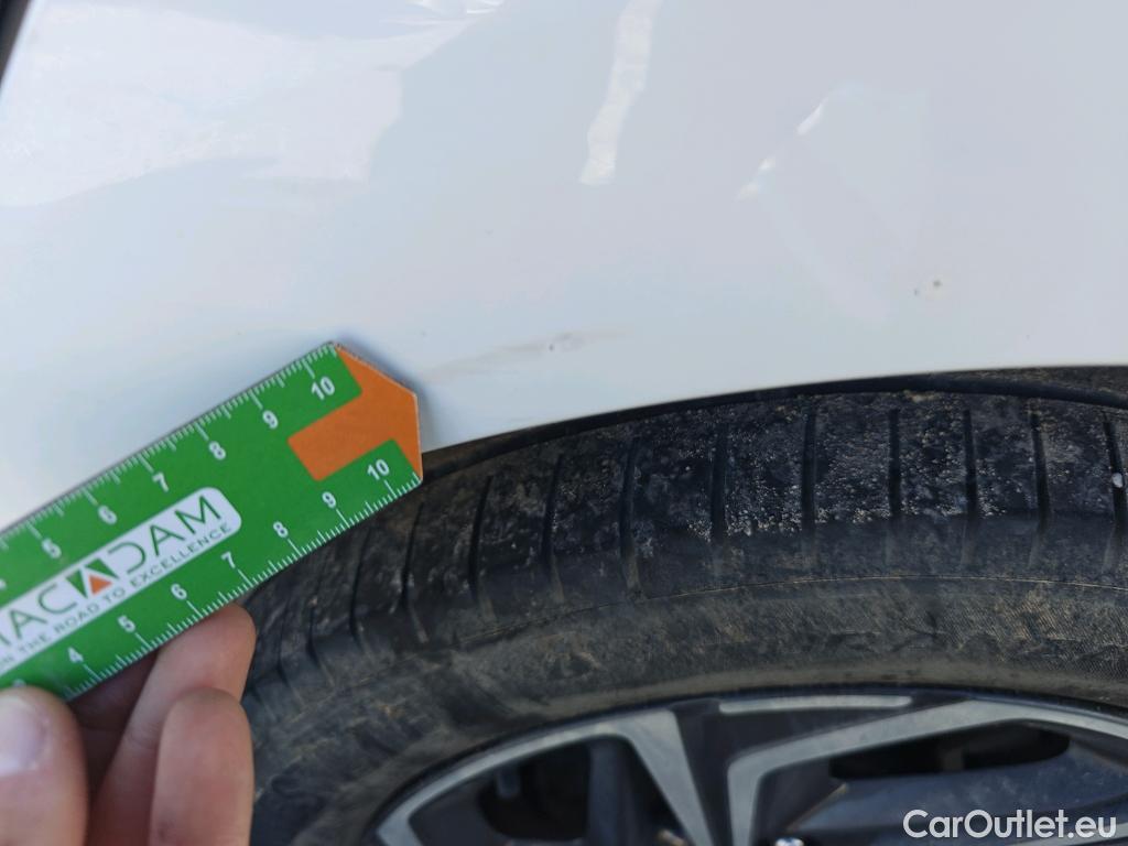  Hyundai  i30 HYUNDAI  / 2020 / 5P / berlina con portón 1.0 TGDI 48V Klass #50