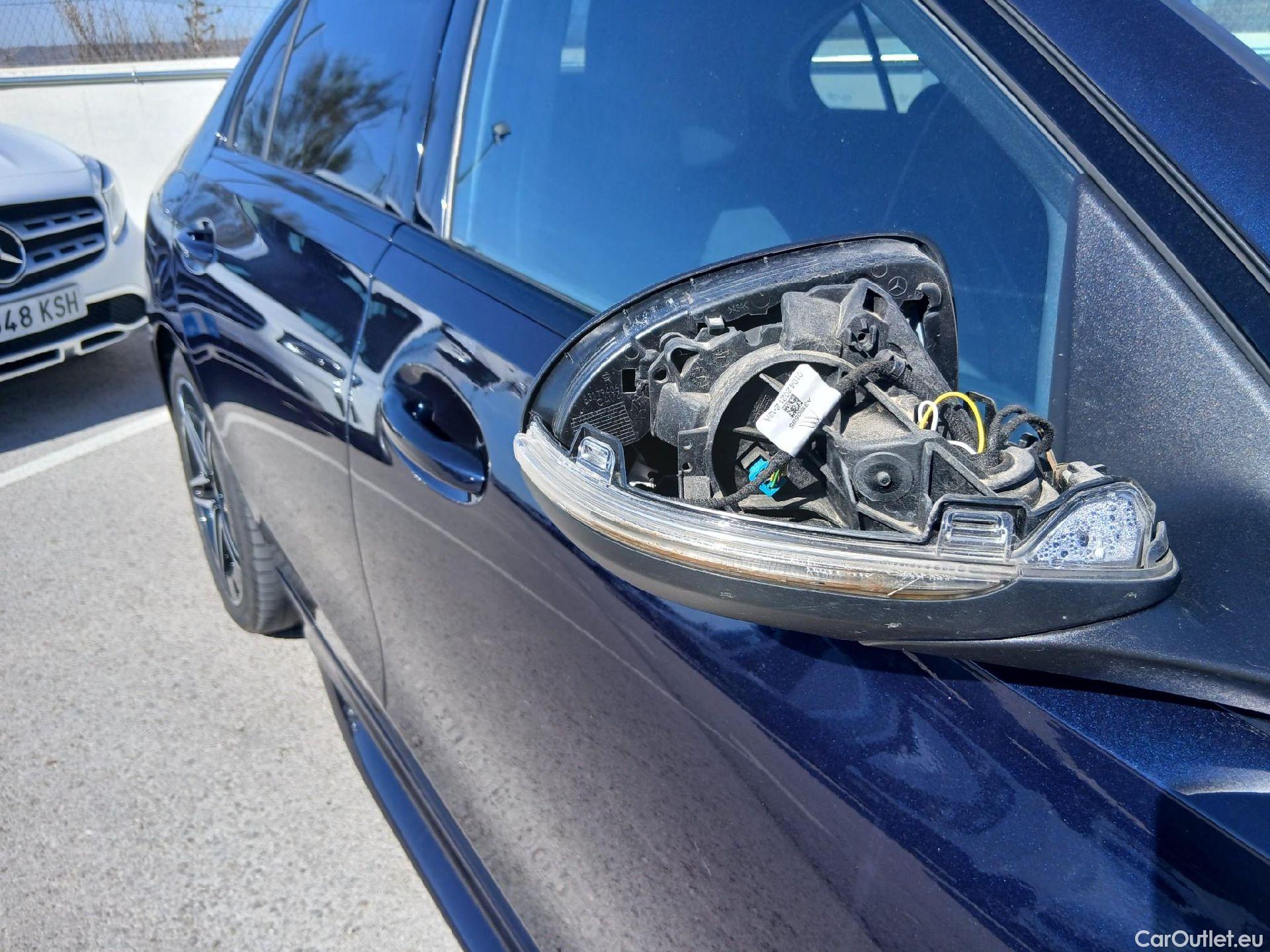  Mercedes  C-Klasse MERCEDES-BENZ Clase C / 2021 / 4P / sedán C 220 d #36