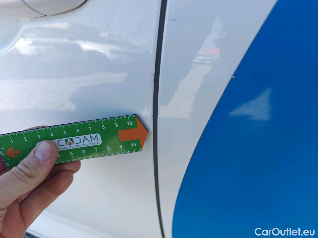  Hyundai  i30 HYUNDAI  / 2020 / 5P / berlina con portón 1.0 TGDI 48V Klass #6