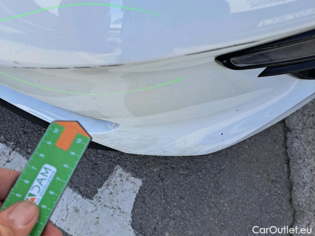  KIA  Cee'd KIA Ceed / 2018 / 5P / berlina con portón 1.0 MHEV 88kW (120CV) Drive DCT #13