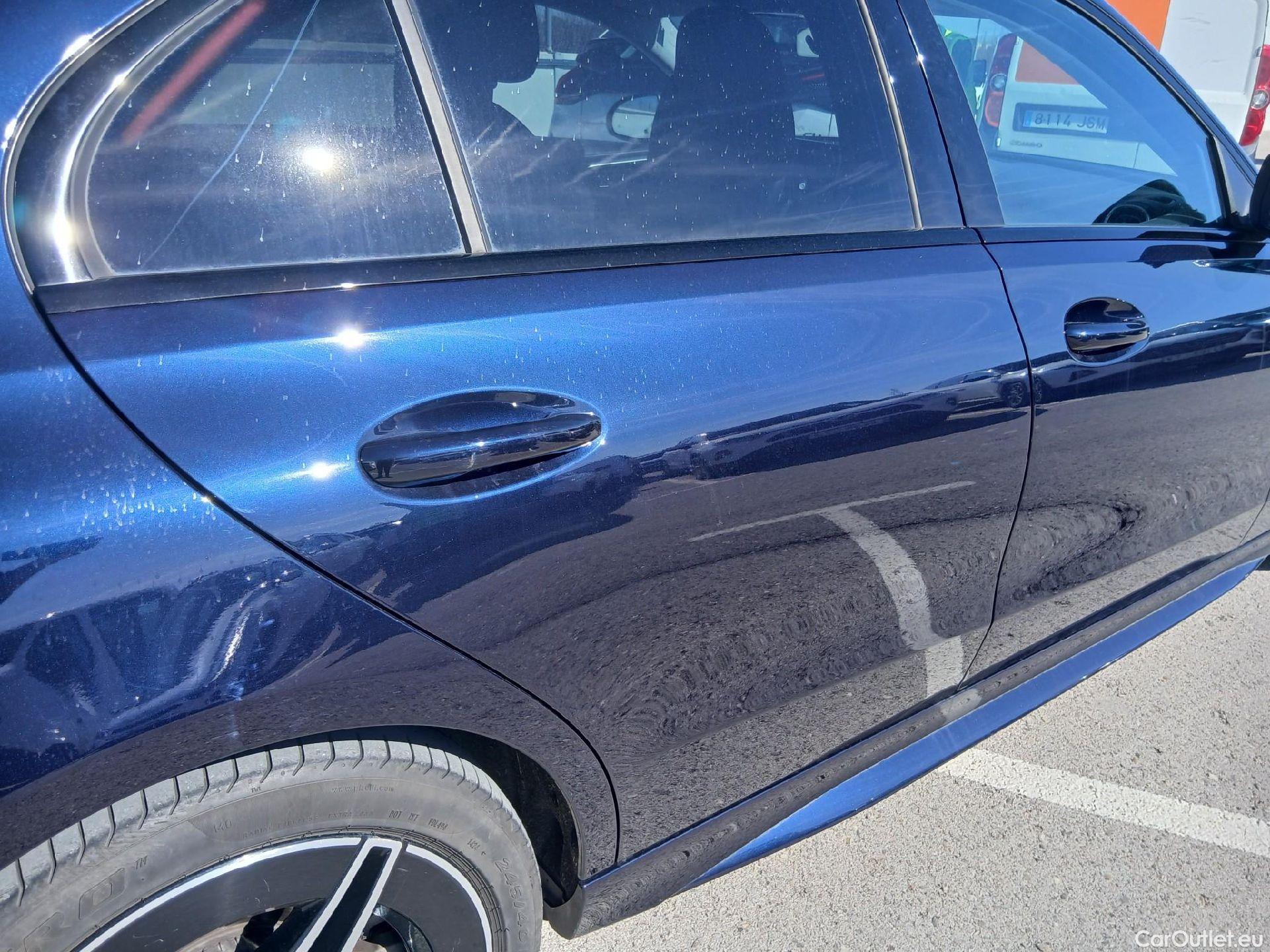  Mercedes  C-Klasse MERCEDES-BENZ Clase C / 2021 / 4P / sedán C 220 d #31