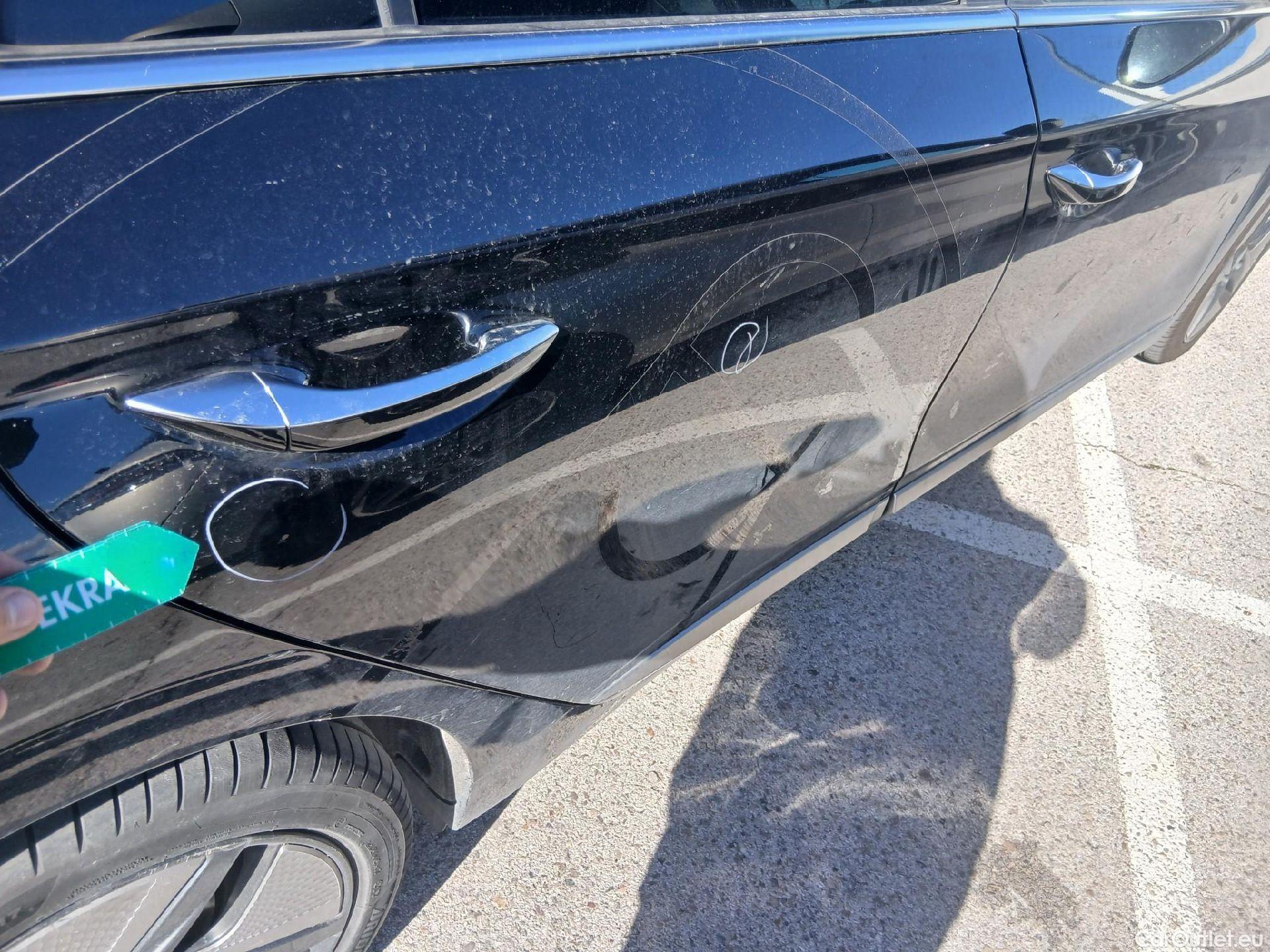  Hyundai   Ioniq HYUNDAI / 2019 / 5P / berlina con portón 1.6 GDI HEV Tecno DCT #28