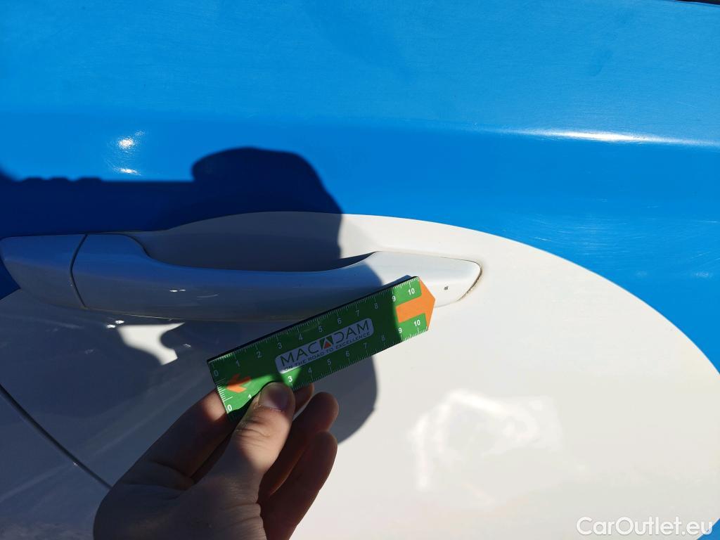  Hyundai  i30 HYUNDAI  / 2020 / 5P / berlina con portón 1.0 TGDI 48V Klass #56