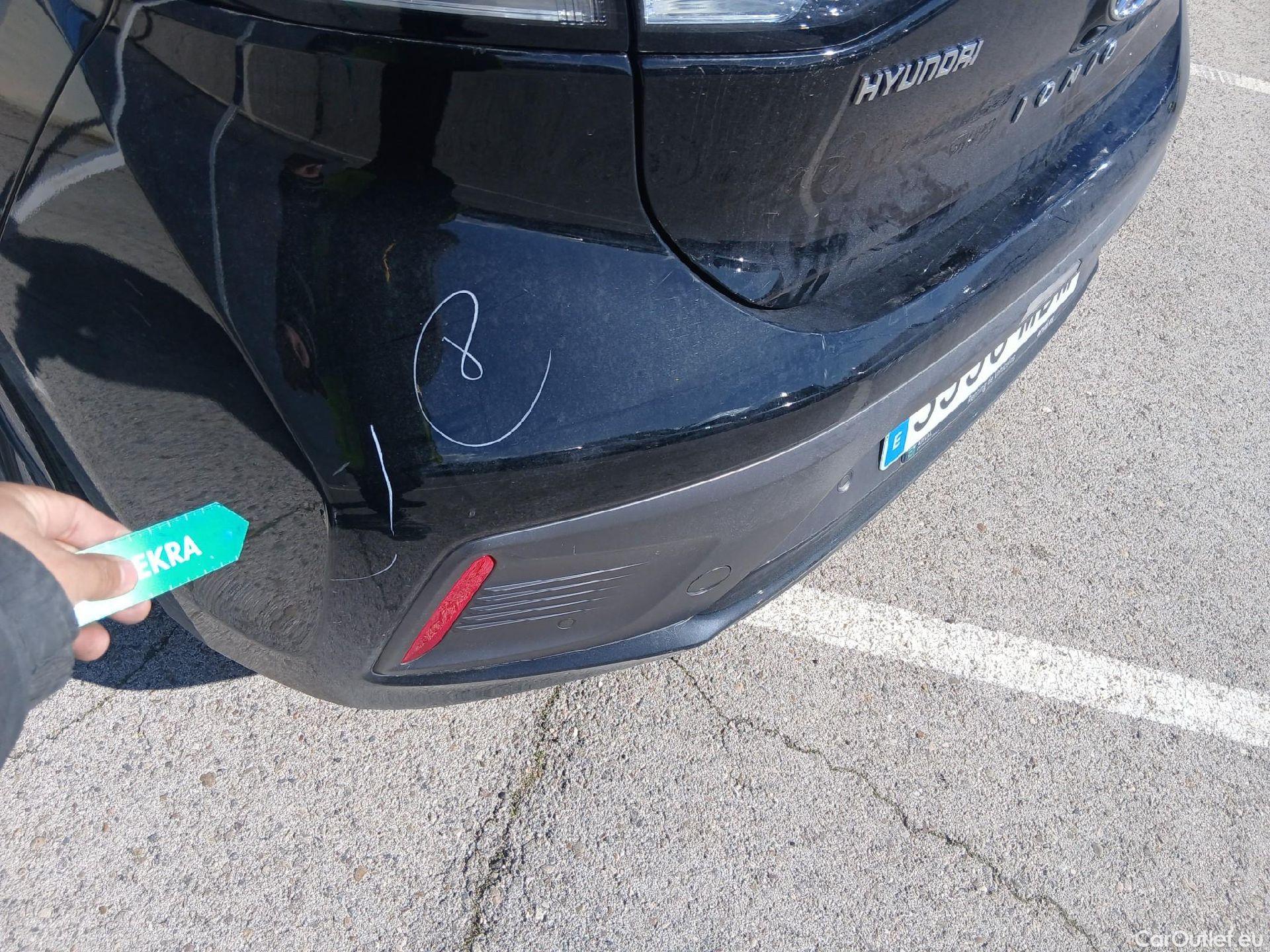  Hyundai   Ioniq HYUNDAI / 2019 / 5P / berlina con portón 1.6 GDI HEV Tecno DCT #24