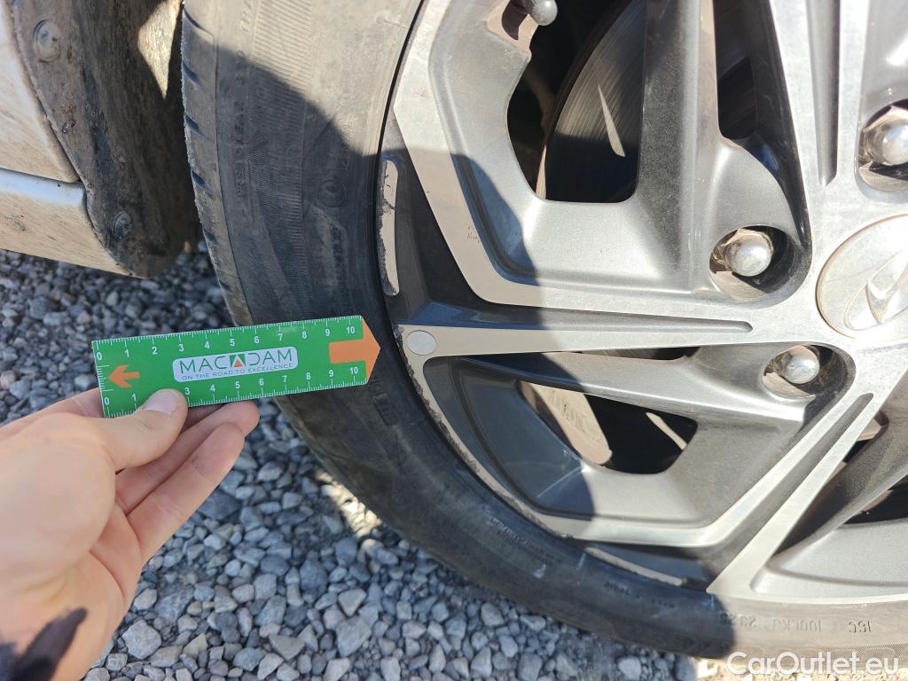  Hyundai  i30 HYUNDAI  / 2020 / 5P / berlina con portón 1.0 TGDI 48V Klass #9