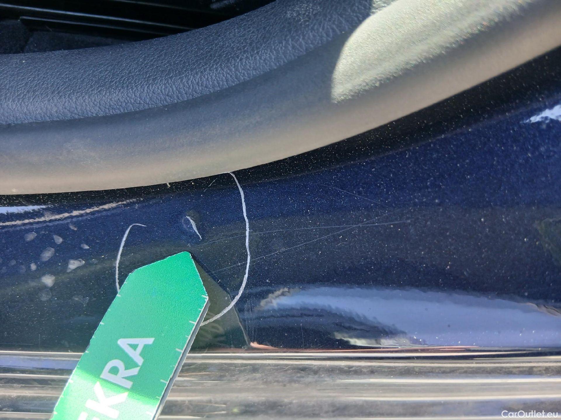  Mercedes  C-Klasse MERCEDES-BENZ Clase C / 2021 / 4P / sedán C 220 d #21