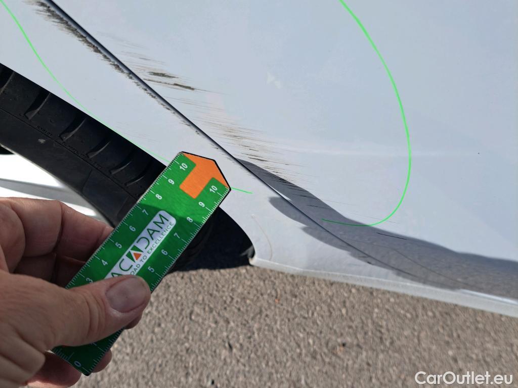  KIA  Cee'd KIA Ceed / 2018 / 5P / berlina con portón 1.0 MHEV 88kW (120CV) Drive DCT #6