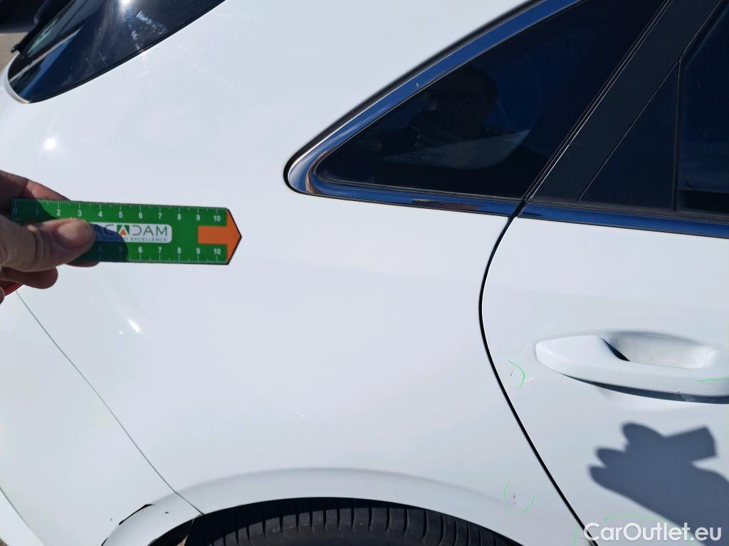  KIA  Cee'd KIA Ceed / 2018 / 5P / berlina con portón 1.0 MHEV 88kW (120CV) Drive DCT #7