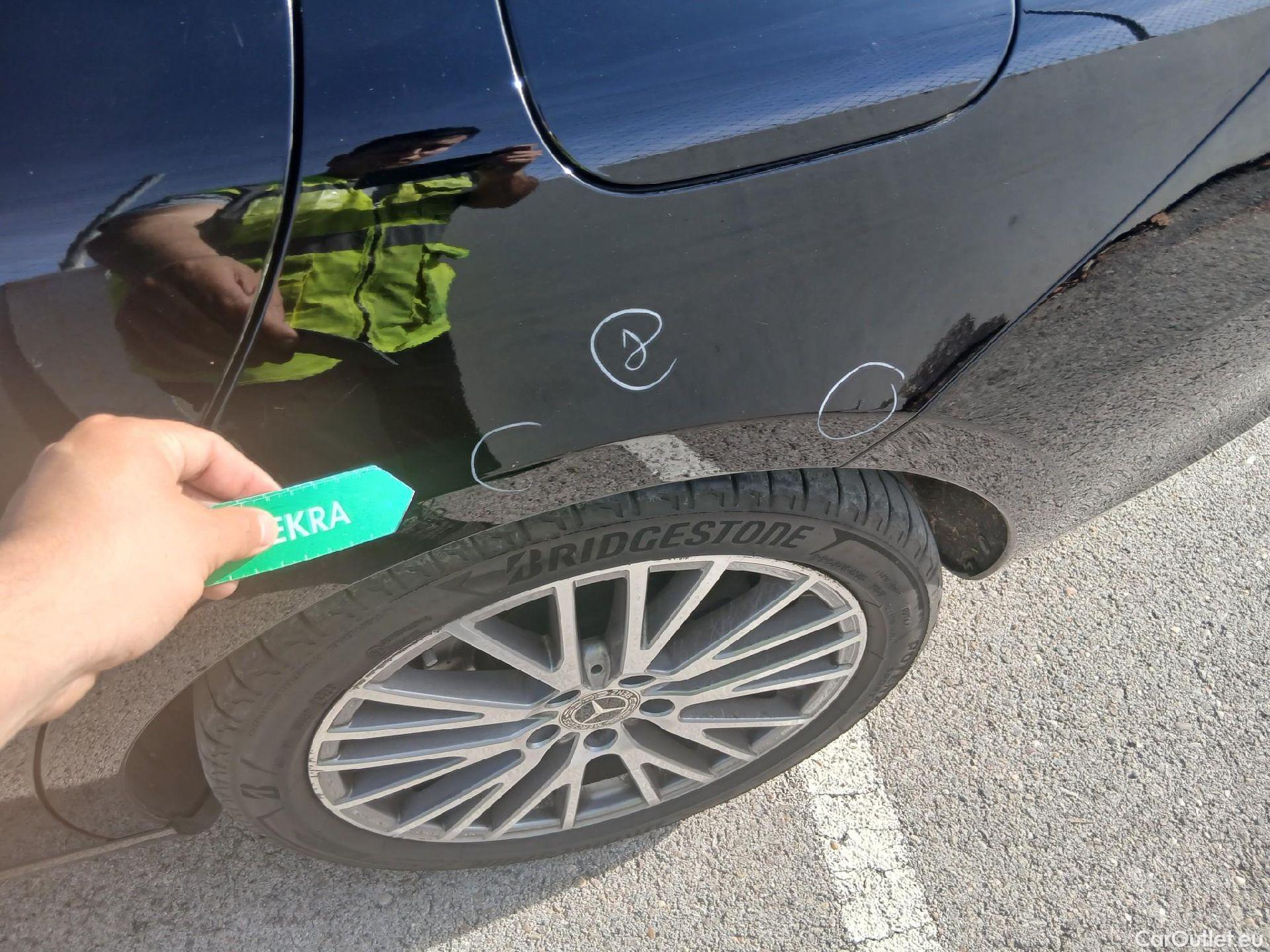  Mercedes  CLA-Klasse MERCEDES-BENZ CLA / 2019 / 5P / familiar CLA 200 D DCT Shooting Brake #15