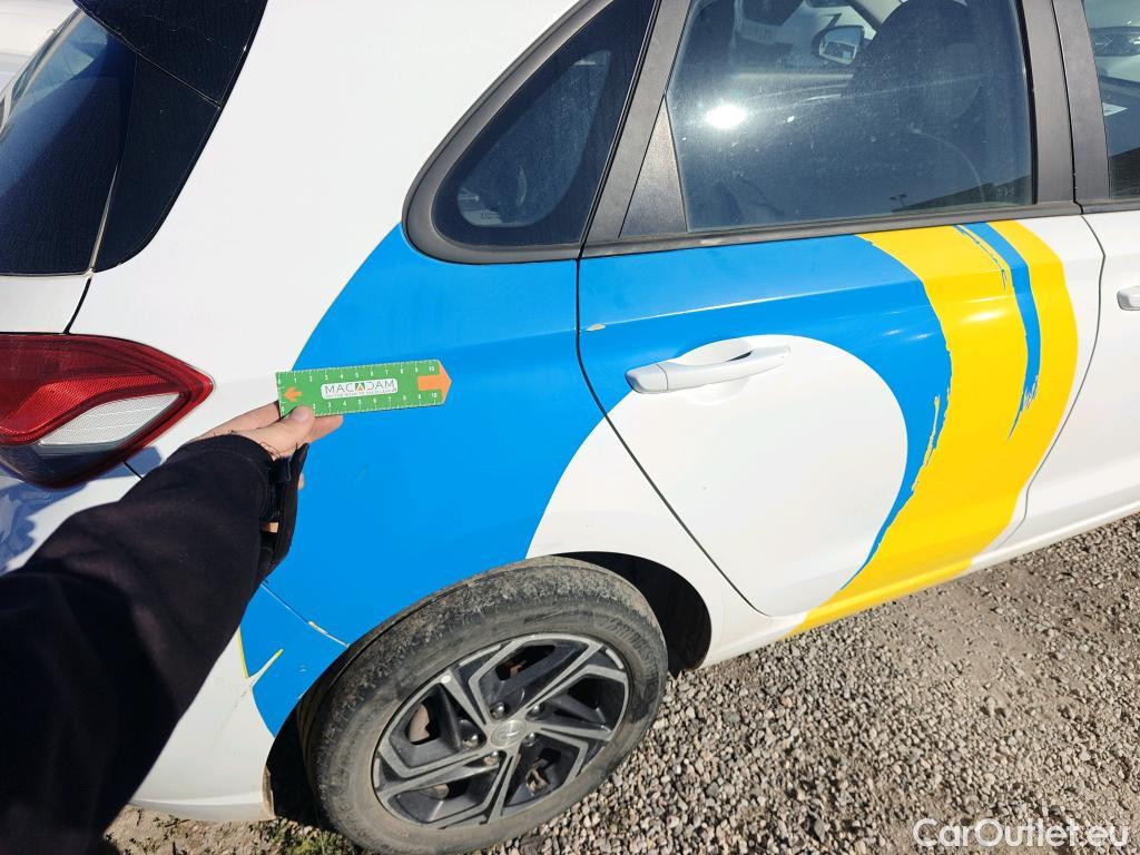  Hyundai  i30 HYUNDAI  / 2020 / 5P / berlina con portón 1.0 TGDI 48V Klass #27