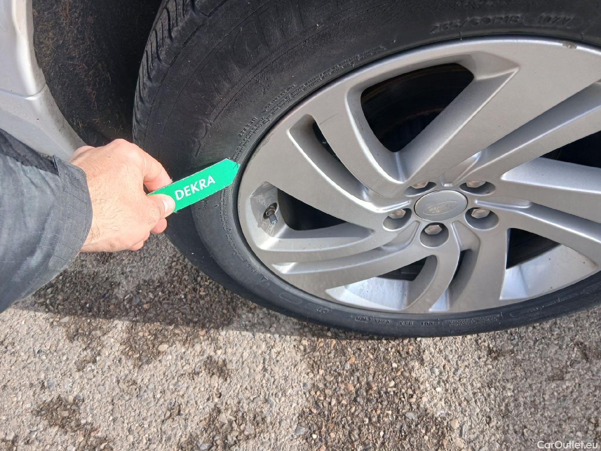  Land Rover  Discovery LAND ROVER  Sport / 2019 / 5P / todoterreno 2.0D I4-L.Flw 150 PS AWD R-Dynamic Base #22