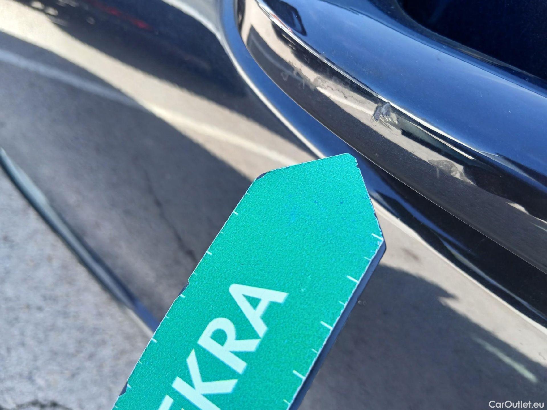  Mercedes  C-Klasse MERCEDES-BENZ Clase C / 2021 / 4P / sedán C 220 d #11