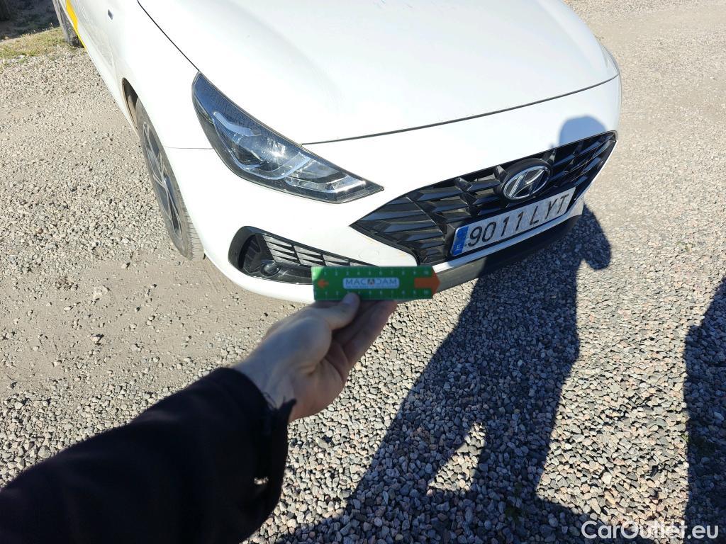  Hyundai  i30 HYUNDAI  / 2020 / 5P / berlina con portón 1.0 TGDI 48V Klass #38