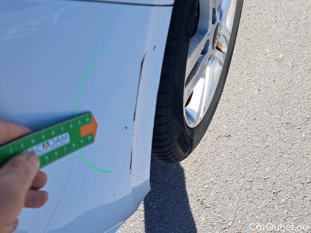  KIA  Cee'd KIA Ceed / 2018 / 5P / berlina con portón 1.0 MHEV 88kW (120CV) Drive DCT #18