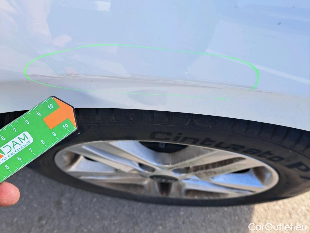  KIA  Cee'd KIA Ceed / 2018 / 5P / berlina con portón 1.0 MHEV 88kW (120CV) Drive DCT #4