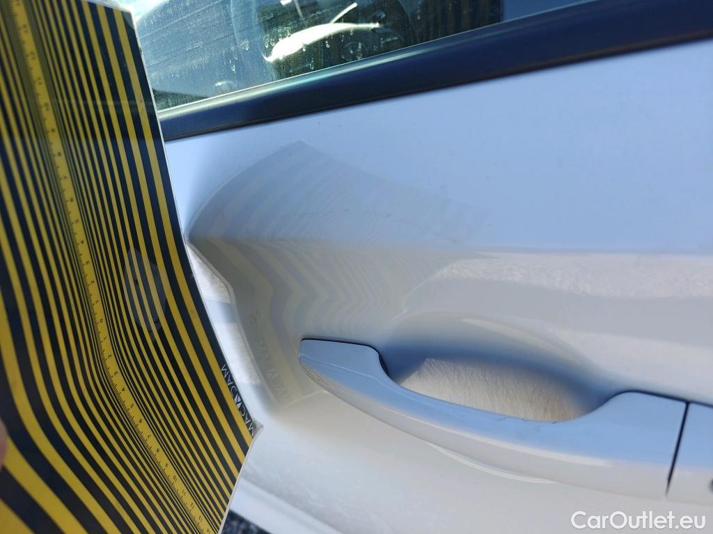  Hyundai  i30 HYUNDAI  / 2020 / 5P / berlina con portón 1.0 TGDI 48V Klass #7