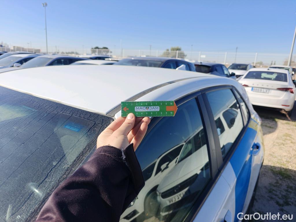  Hyundai  i30 HYUNDAI  / 2020 / 5P / berlina con portón 1.0 TGDI 48V Klass #17