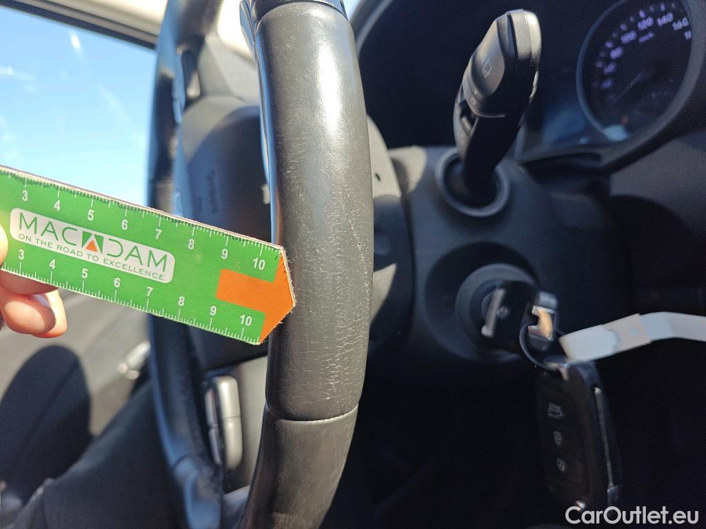  Hyundai  i30 HYUNDAI  / 2020 / 5P / berlina con portón 1.0 TGDI 48V Klass #37