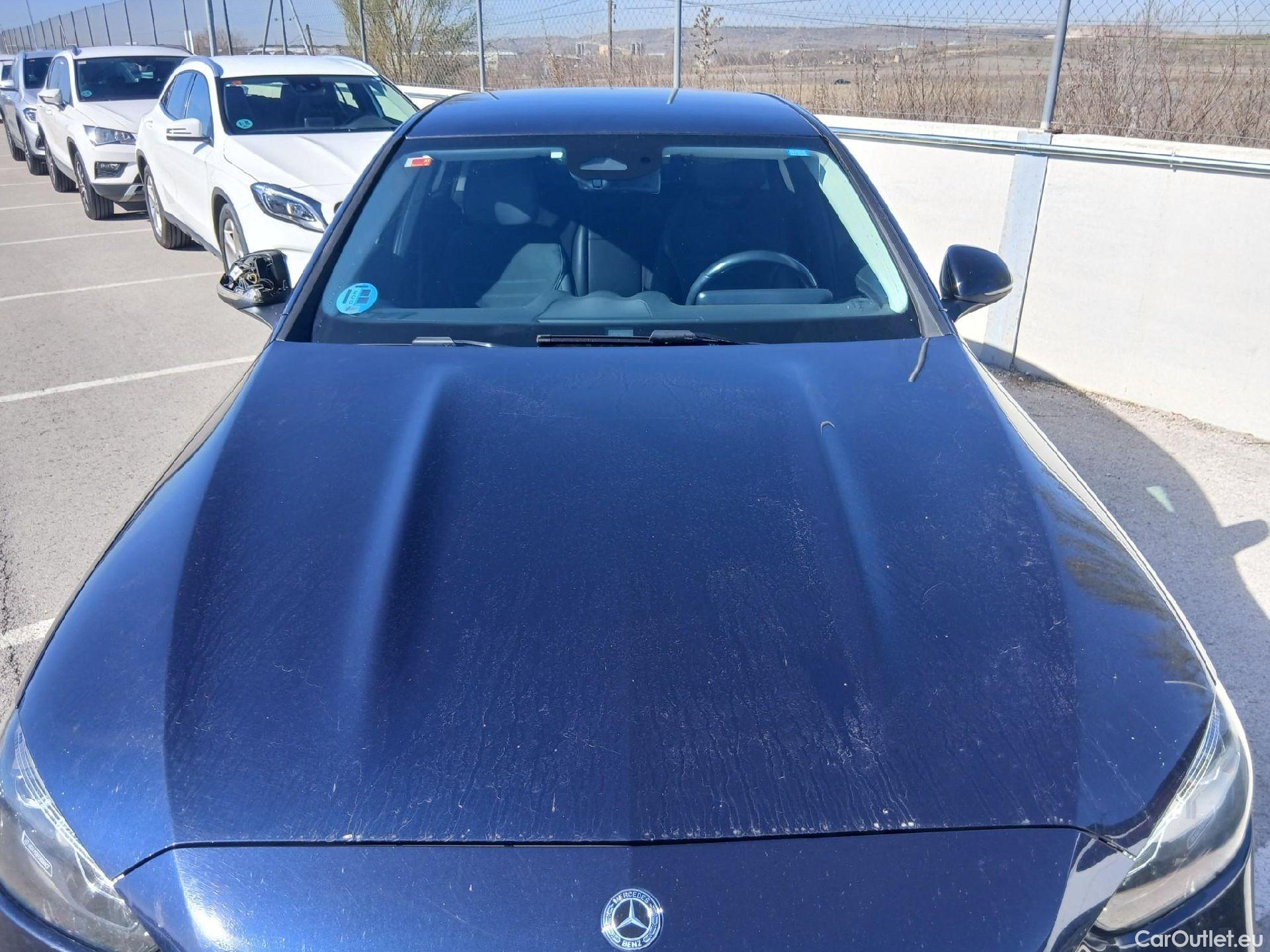  Mercedes  C-Klasse MERCEDES-BENZ Clase C / 2021 / 4P / sedán C 220 d #3