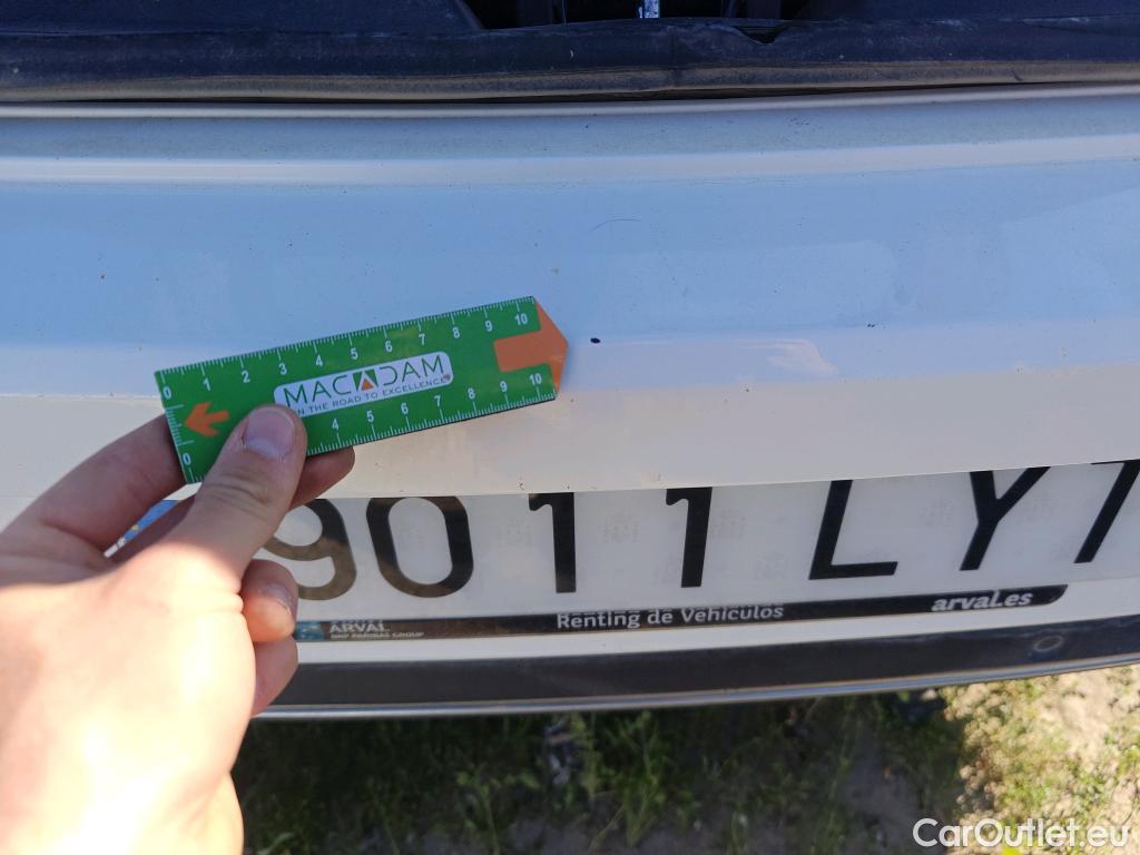  Hyundai  i30 HYUNDAI  / 2020 / 5P / berlina con portón 1.0 TGDI 48V Klass #44