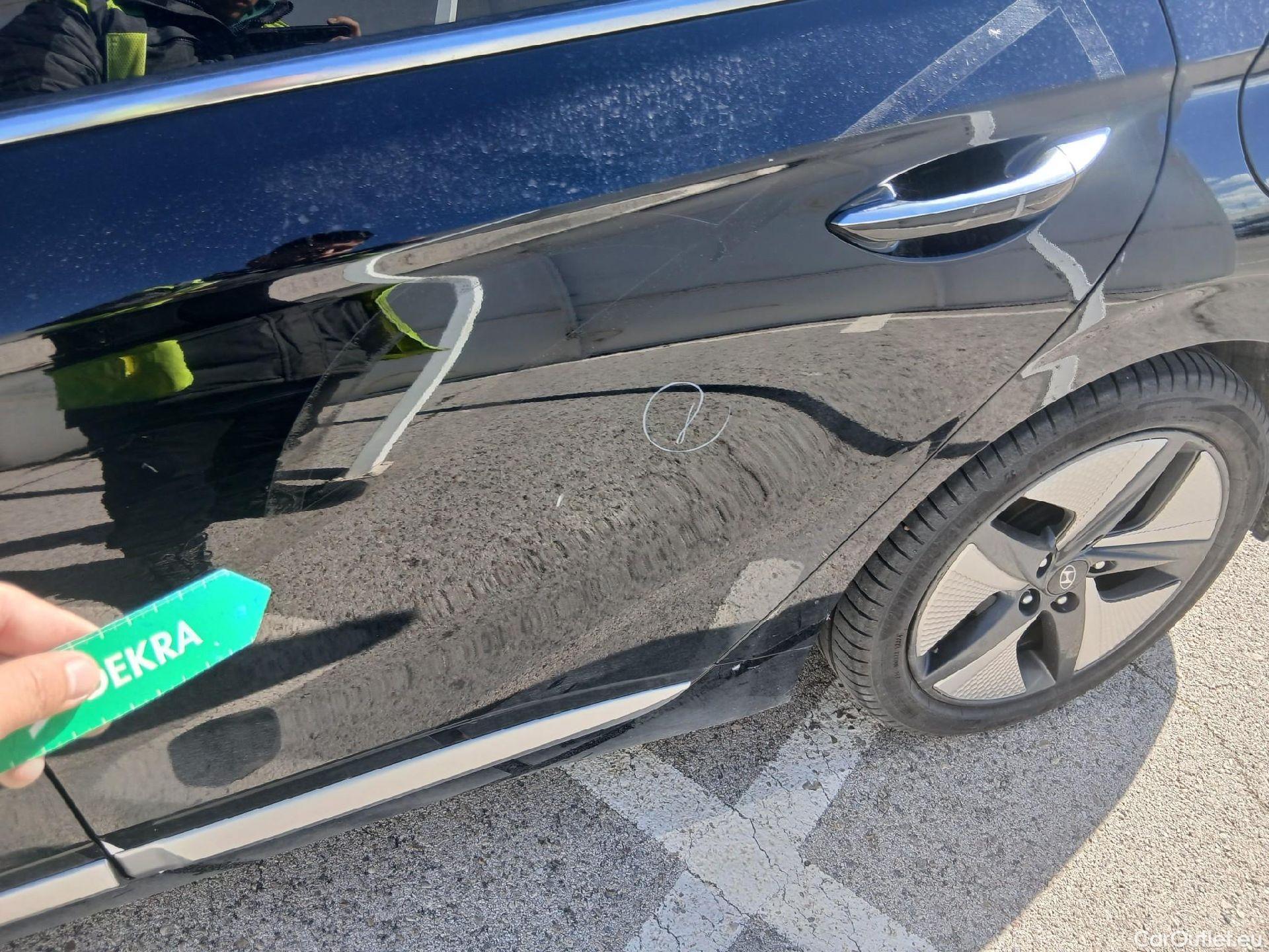  Hyundai   Ioniq HYUNDAI / 2019 / 5P / berlina con portón 1.6 GDI HEV Tecno DCT #20