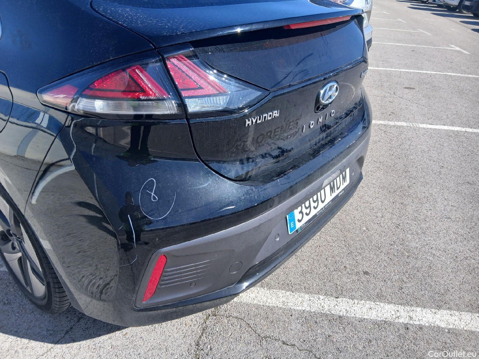  Hyundai   Ioniq HYUNDAI / 2019 / 5P / berlina con portón 1.6 GDI HEV Tecno DCT #25