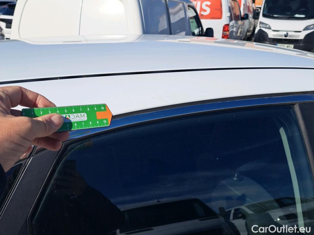  KIA  Cee'd KIA Ceed / 2018 / 5P / berlina con portón 1.0 MHEV 88kW (120CV) Drive DCT #33