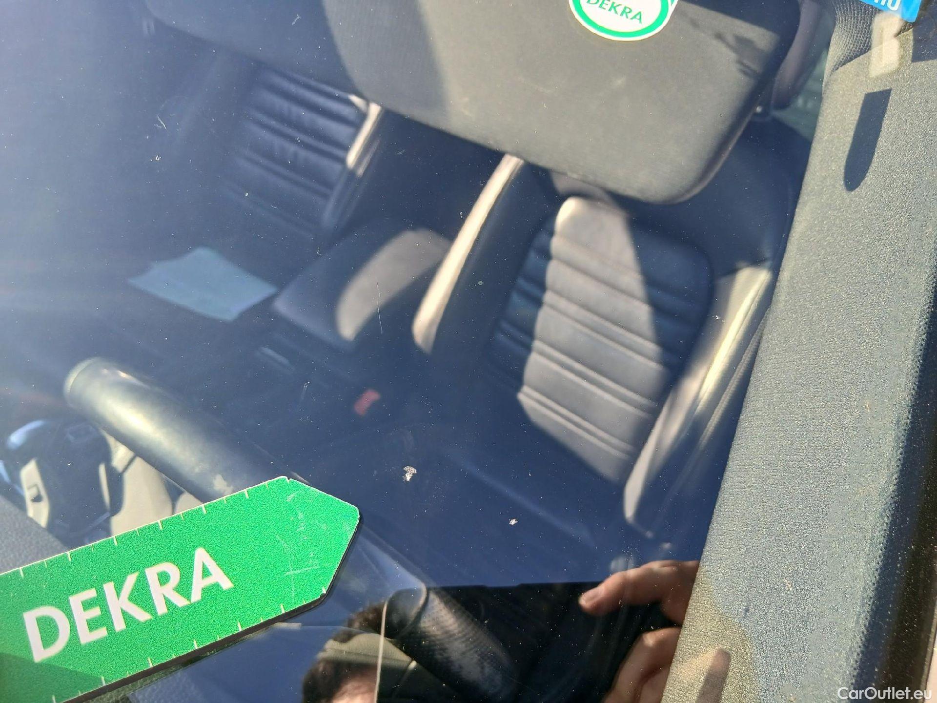  Volkswagen  Passat VOLKSWAGEN  / 2019 / 5P / familiar R-Line 2.0 TDI 140kW (190CV) DSG Variant #6