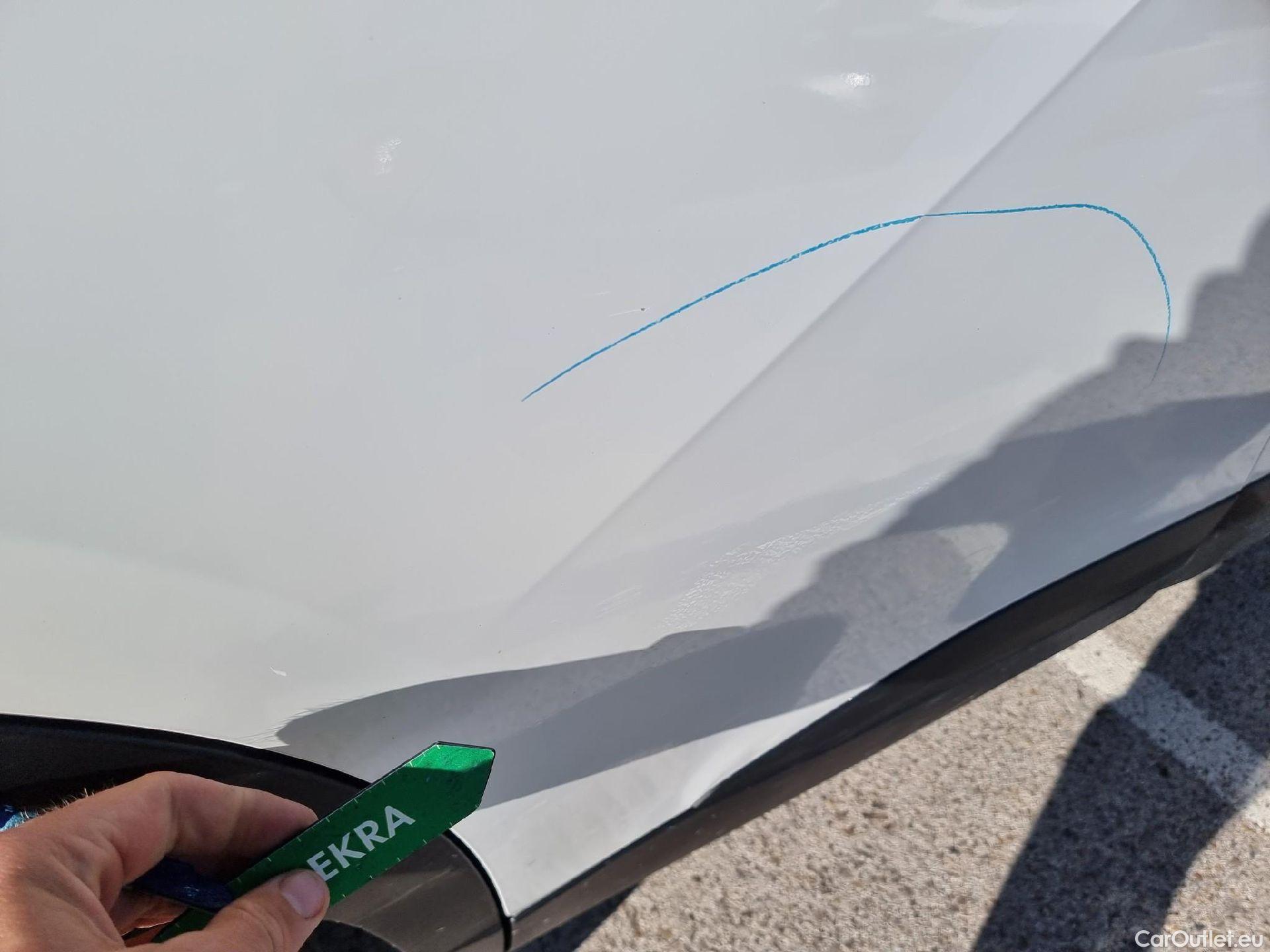  Peugeot  2008 PEUGEOT  / 2019 / 5P / todoterreno Active BlueHDI 81kW (110CV) #28