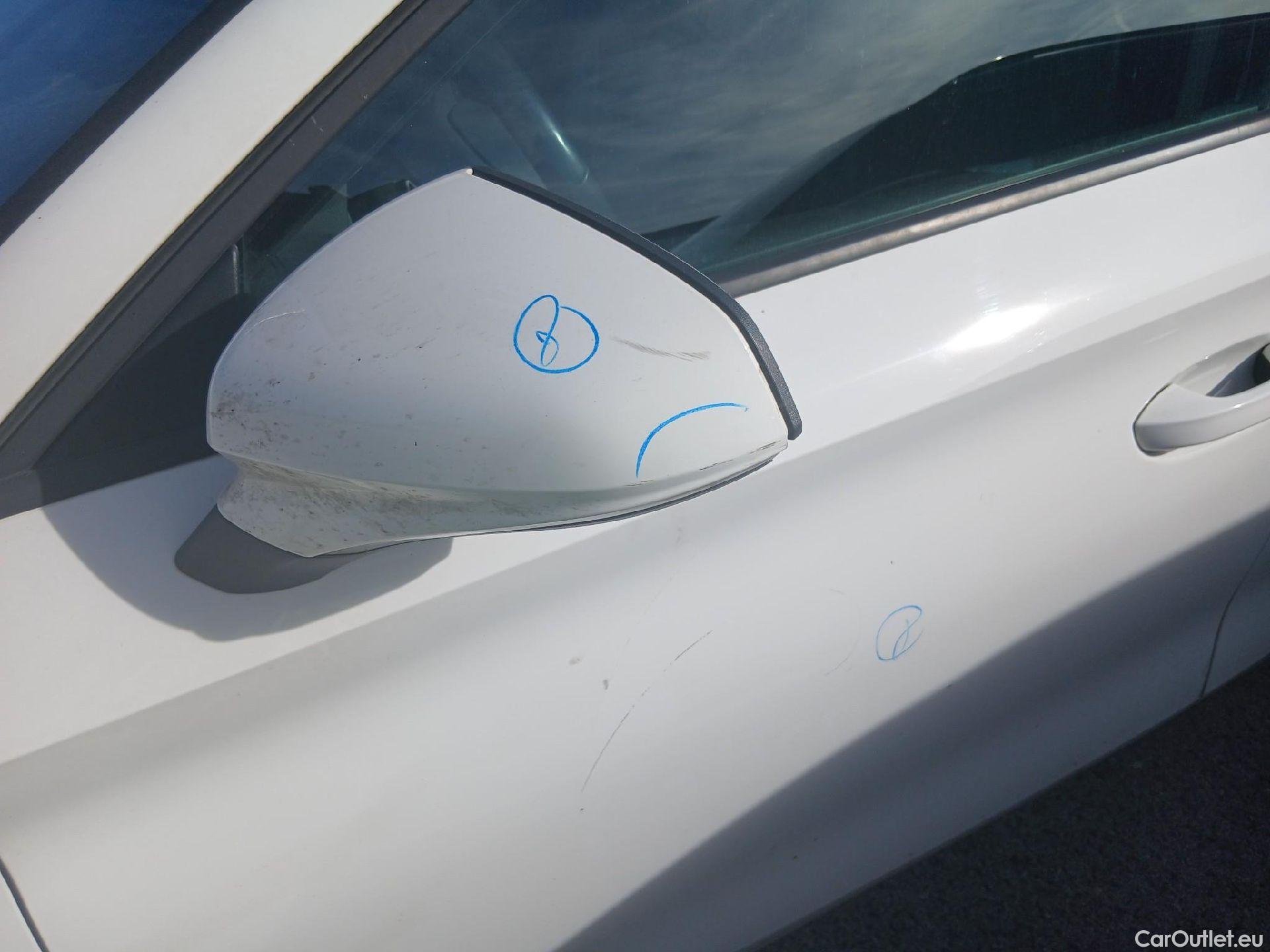  Land Rover  Discovery SEAT Nuevo León / 2020 / 5P / berlina con portón 2.0 TDI 85kW S&S Style Go(SP) #16