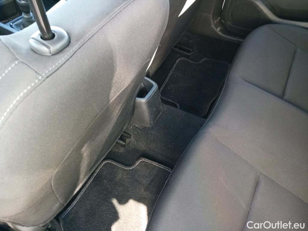  Renault  Clio RENAULT  / 2019 / 5P / berlina con portón Business TCe 74 kW (100CV) GLP #19