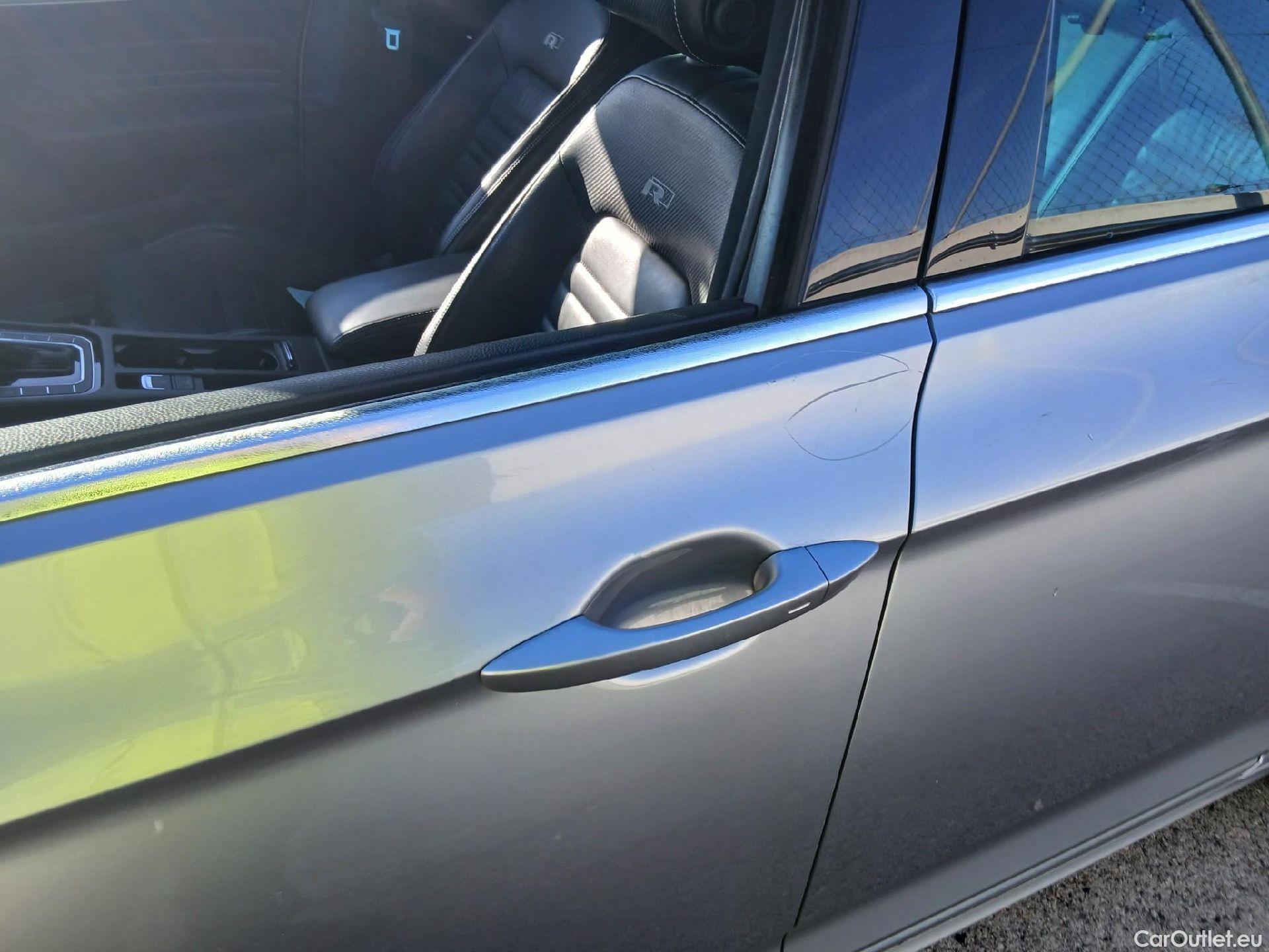  Volkswagen  Passat VOLKSWAGEN  / 2019 / 5P / familiar R-Line 2.0 TDI 140kW (190CV) DSG Variant #20