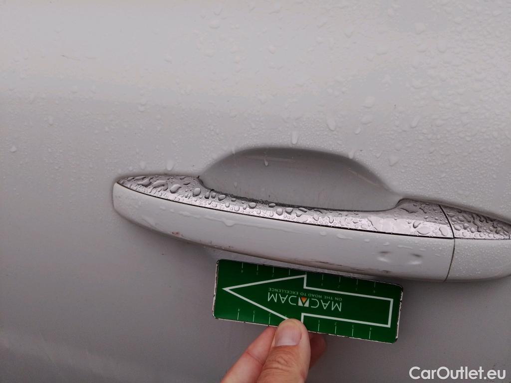  Renault  Megane RENAULT Mégane / 2015 / 5P / familiar Sp. Tourer Zen En. dCi 81kW (110CV) #36