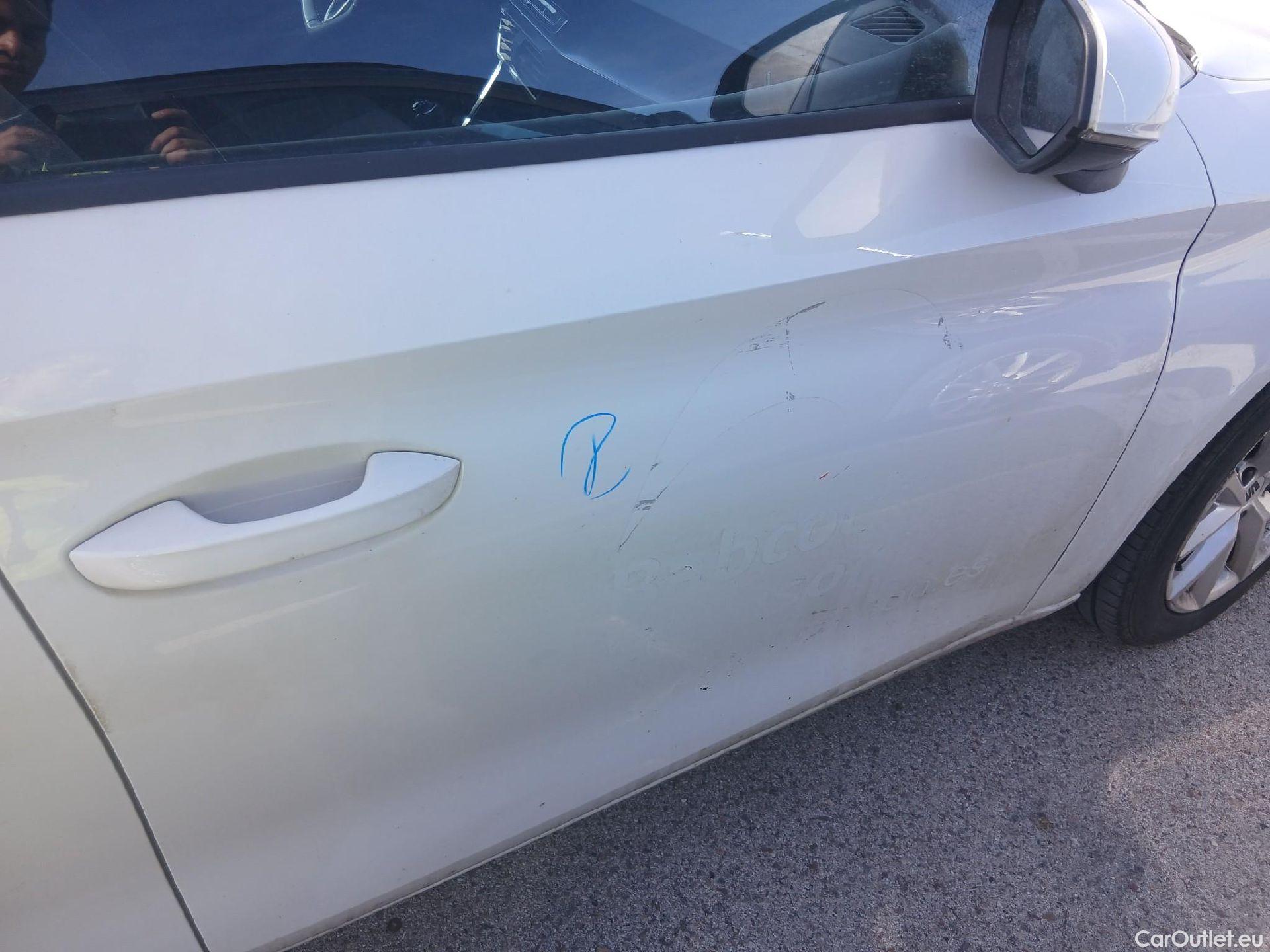  Land Rover  Discovery SEAT Nuevo León / 2020 / 5P / berlina con portón 2.0 TDI 85kW S&S Style Go(SP) #29