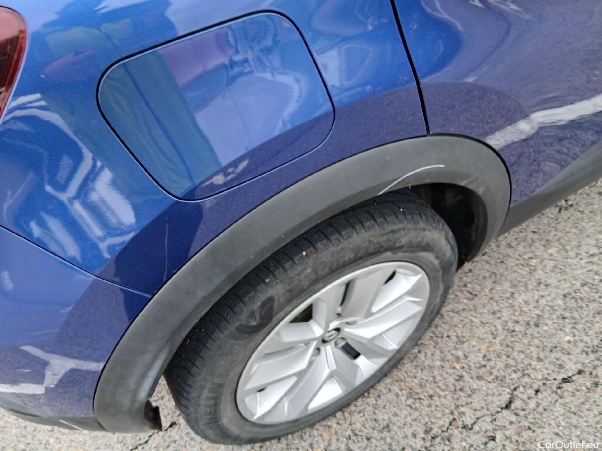  Renault  Captur RENAULT  / 2020 / 5P / todoterreno Intens TCe 90 #19