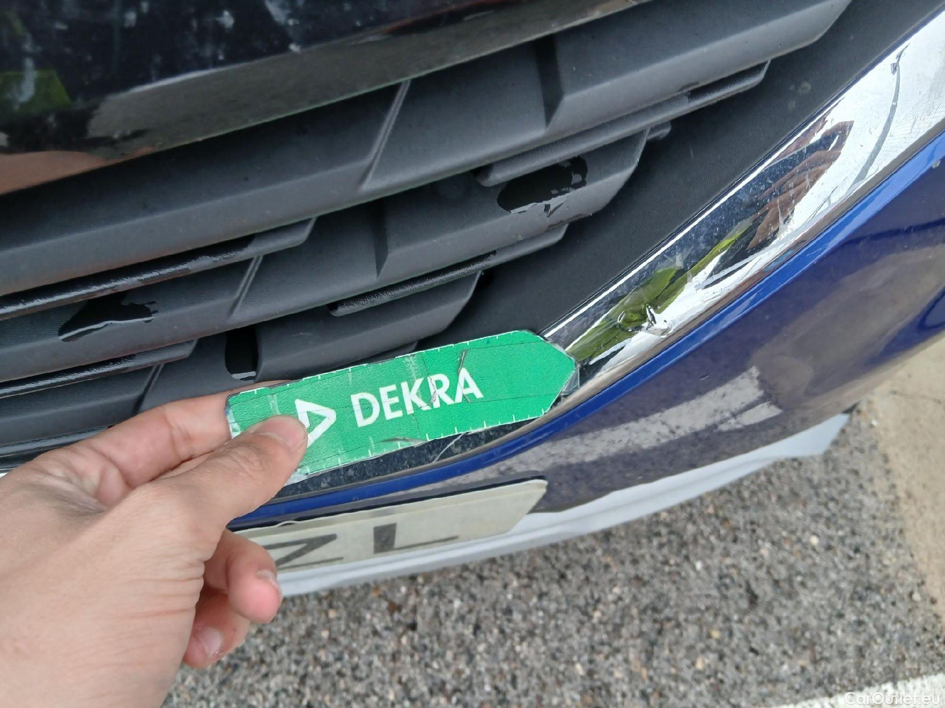  Renault  Captur RENAULT  / 2020 / 5P / todoterreno Intens TCe 90 #4