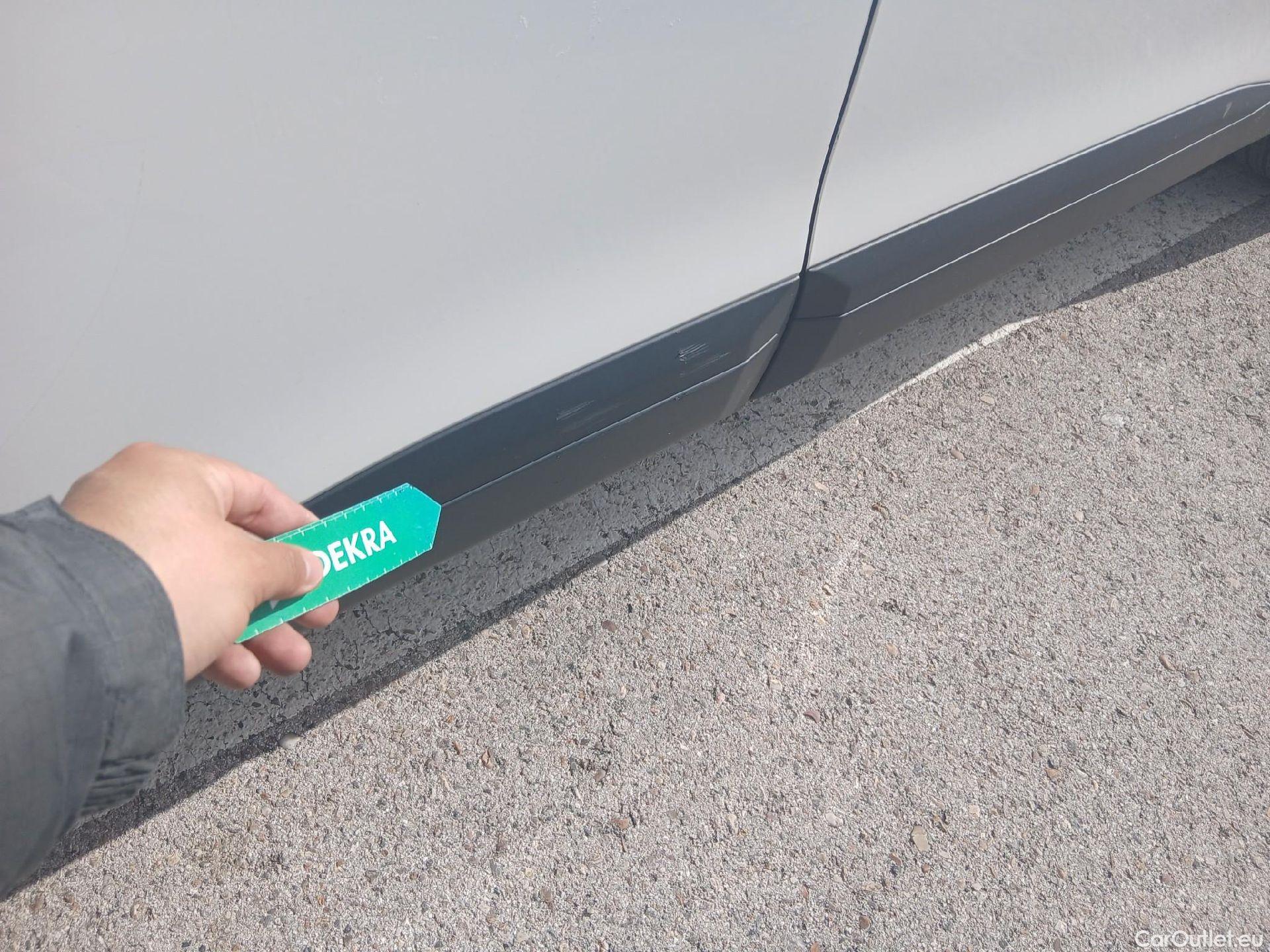  Peugeot  2008 PEUGEOT  / 2019 / 5P / todoterreno Active BlueHDI 100 S&S BVM6 #14