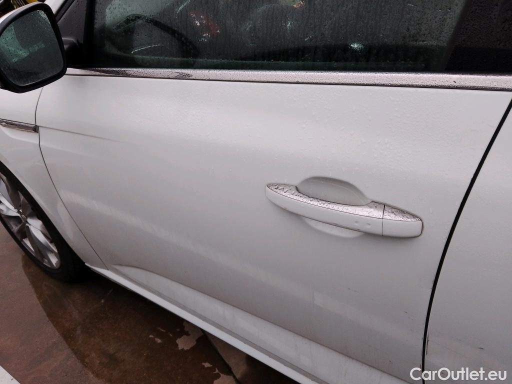  Renault  Megane RENAULT Mégane / 2015 / 5P / familiar Sp. Tourer Zen En. dCi 81kW (110CV) #35