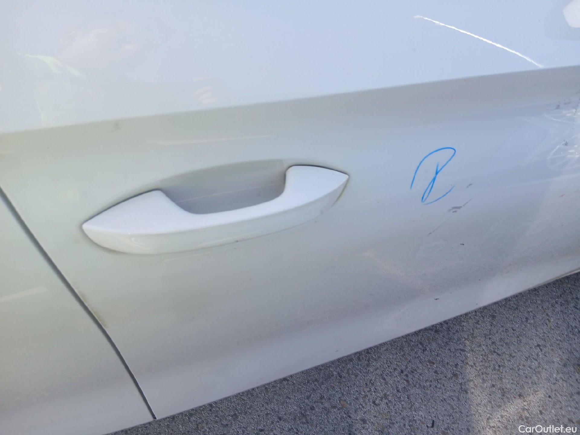  Land Rover  Discovery SEAT Nuevo León / 2020 / 5P / berlina con portón 2.0 TDI 85kW S&S Style Go(SP) #30