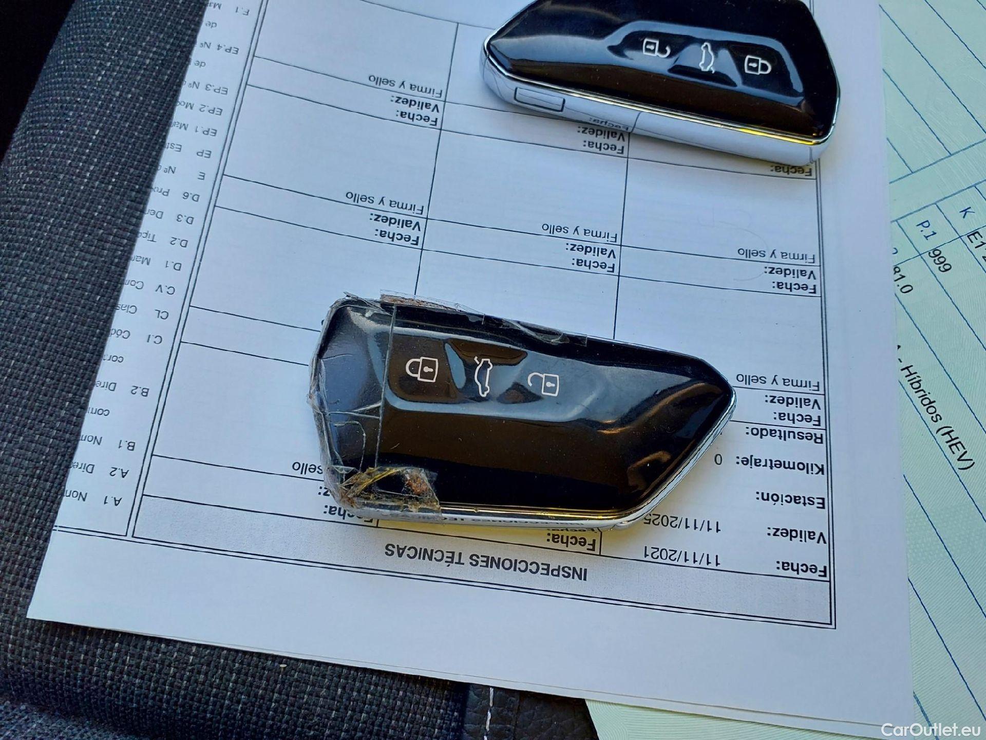  Volkswagen  Golf  VOLKSWAGEN / 2020 / 5P / familiar Life 1.0 eTSI 81kW (110CV) DSG Variant #20