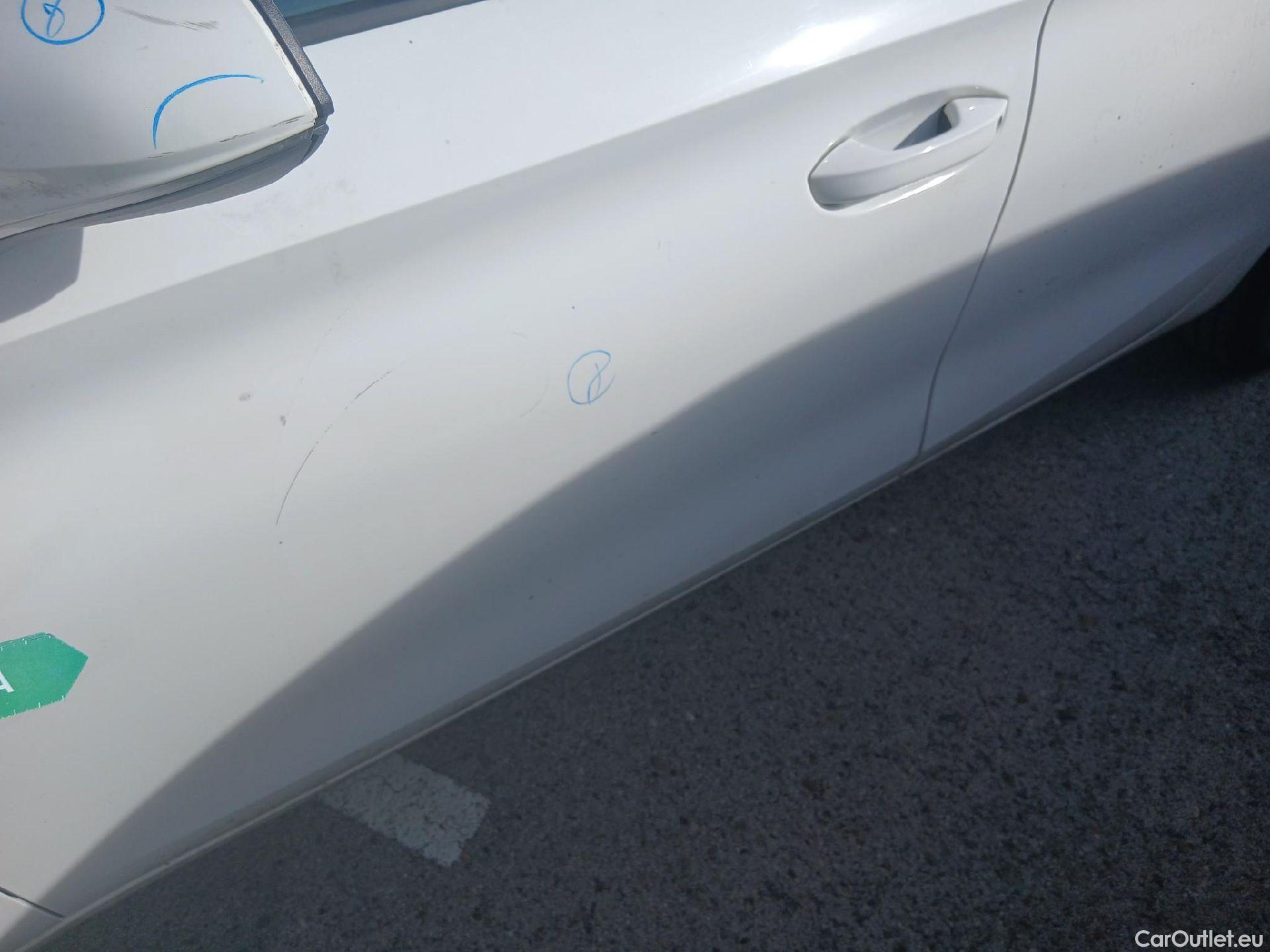  Land Rover  Discovery SEAT Nuevo León / 2020 / 5P / berlina con portón 2.0 TDI 85kW S&S Style Go(SP) #18