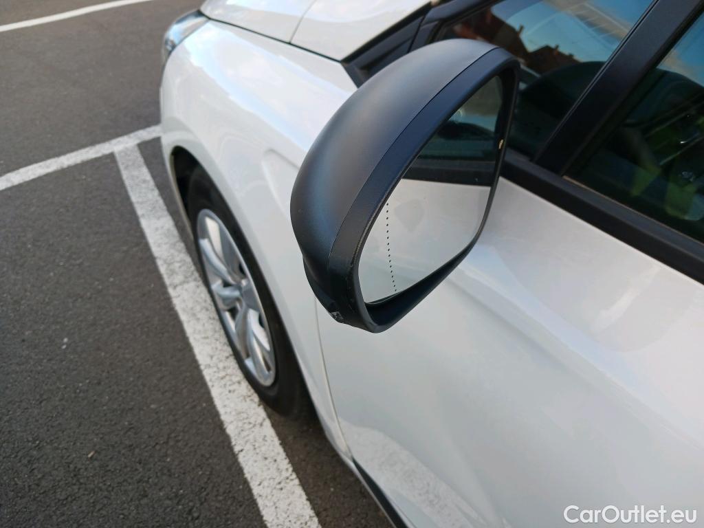  Renault  Clio RENAULT  / 2019 / 5P / berlina con portón Business TCe 74 kW (100CV) GLP #12