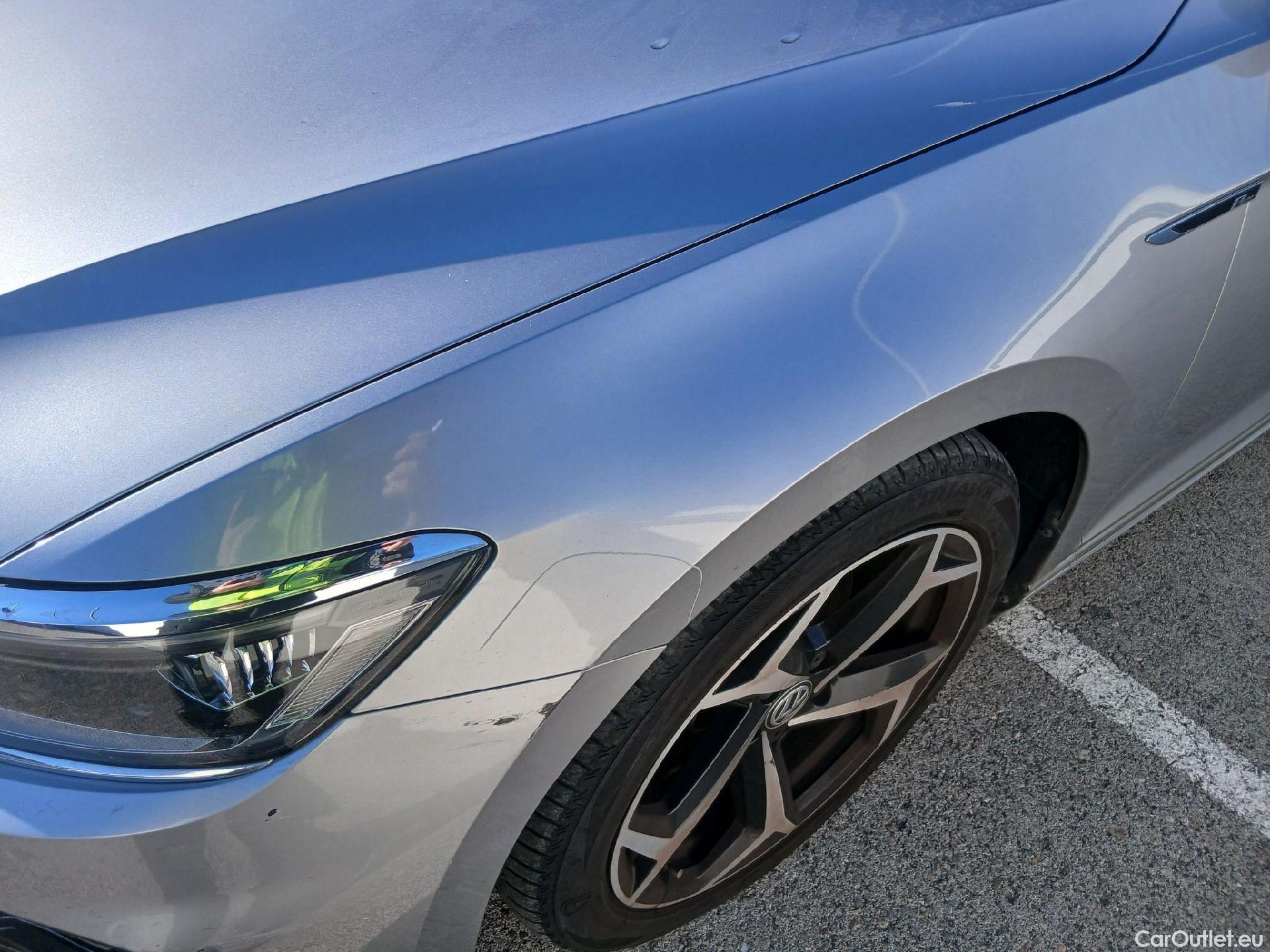  Volkswagen  Passat VOLKSWAGEN  / 2019 / 5P / familiar R-Line 2.0 TDI 140kW (190CV) DSG Variant #18