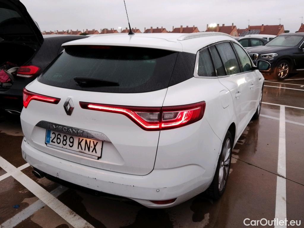 Renault  Megane RENAULT Mégane / 2015 / 5P / familiar Sp. Tourer Zen En. dCi 81kW (110CV) #16