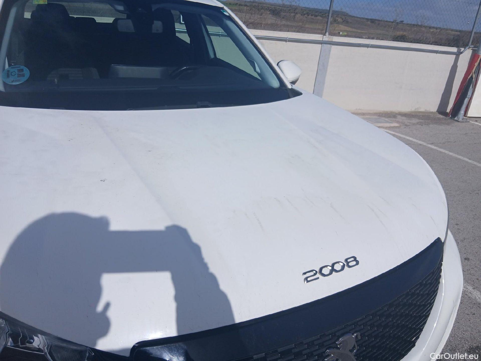  Peugeot  2008 PEUGEOT  / 2019 / 5P / todoterreno Active BlueHDI 100 S&S BVM6 #5