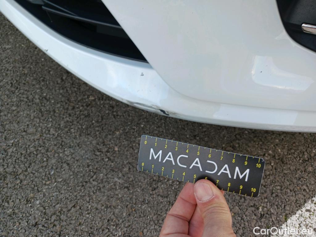  Renault  Clio RENAULT  / 2019 / 5P / berlina con portón Business TCe 74 kW (100CV) GLP #11