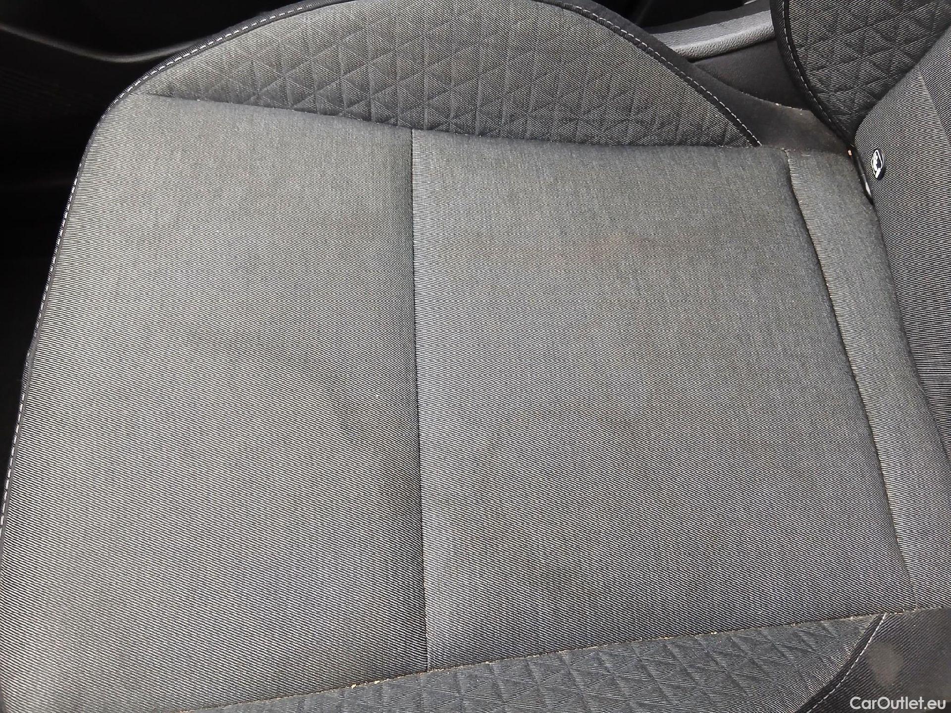  Renault  Captur RENAULT  / 2020 / 5P / todoterreno Intens TCe 90 #8